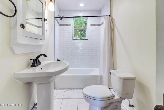 $194,000 | 3607 Park Boulevard, Gulfport, MS 39501