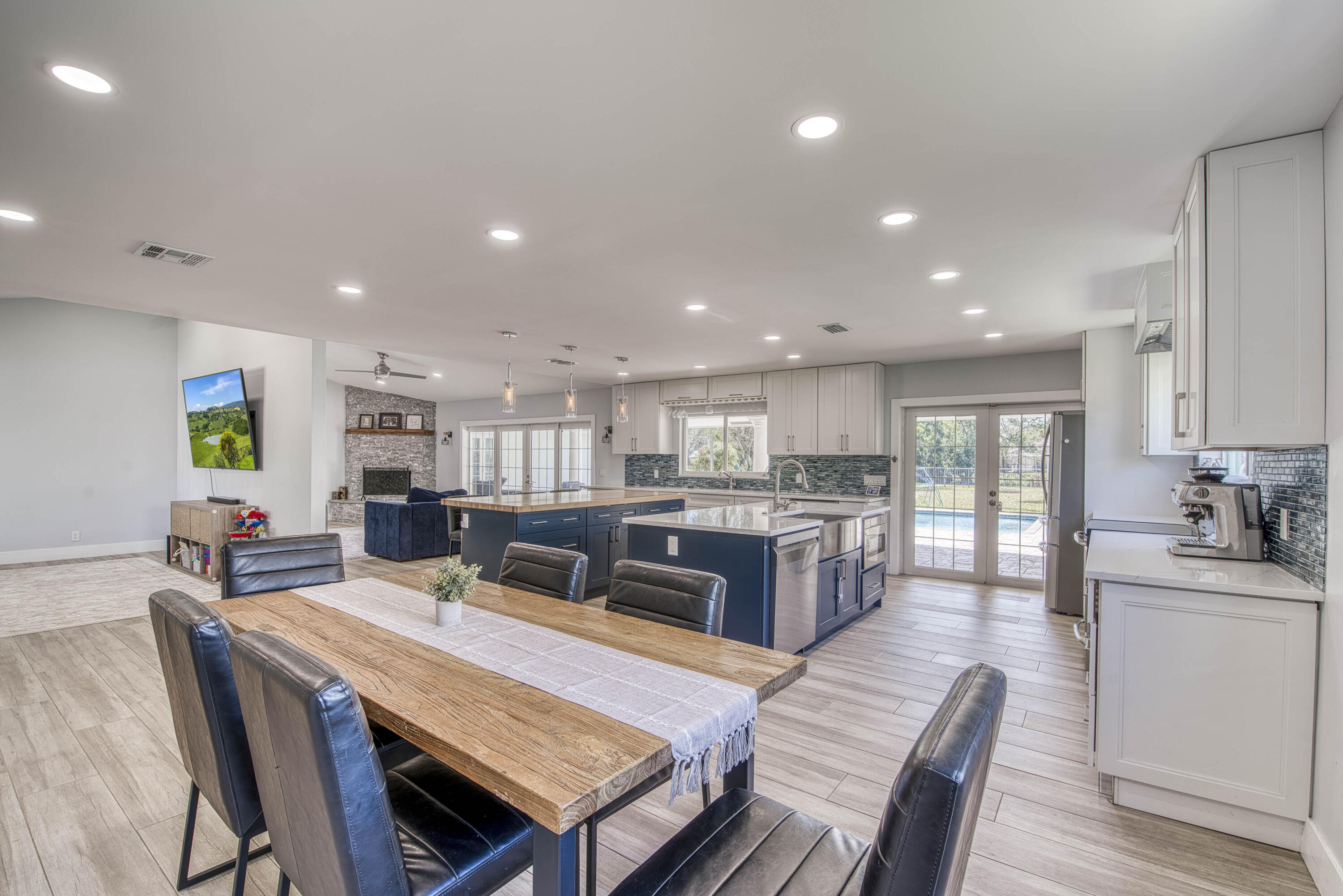 6062 Wood Lake Road Jupiter, FL 33458 - Photo 11 of 41 _IMG7272_HDR