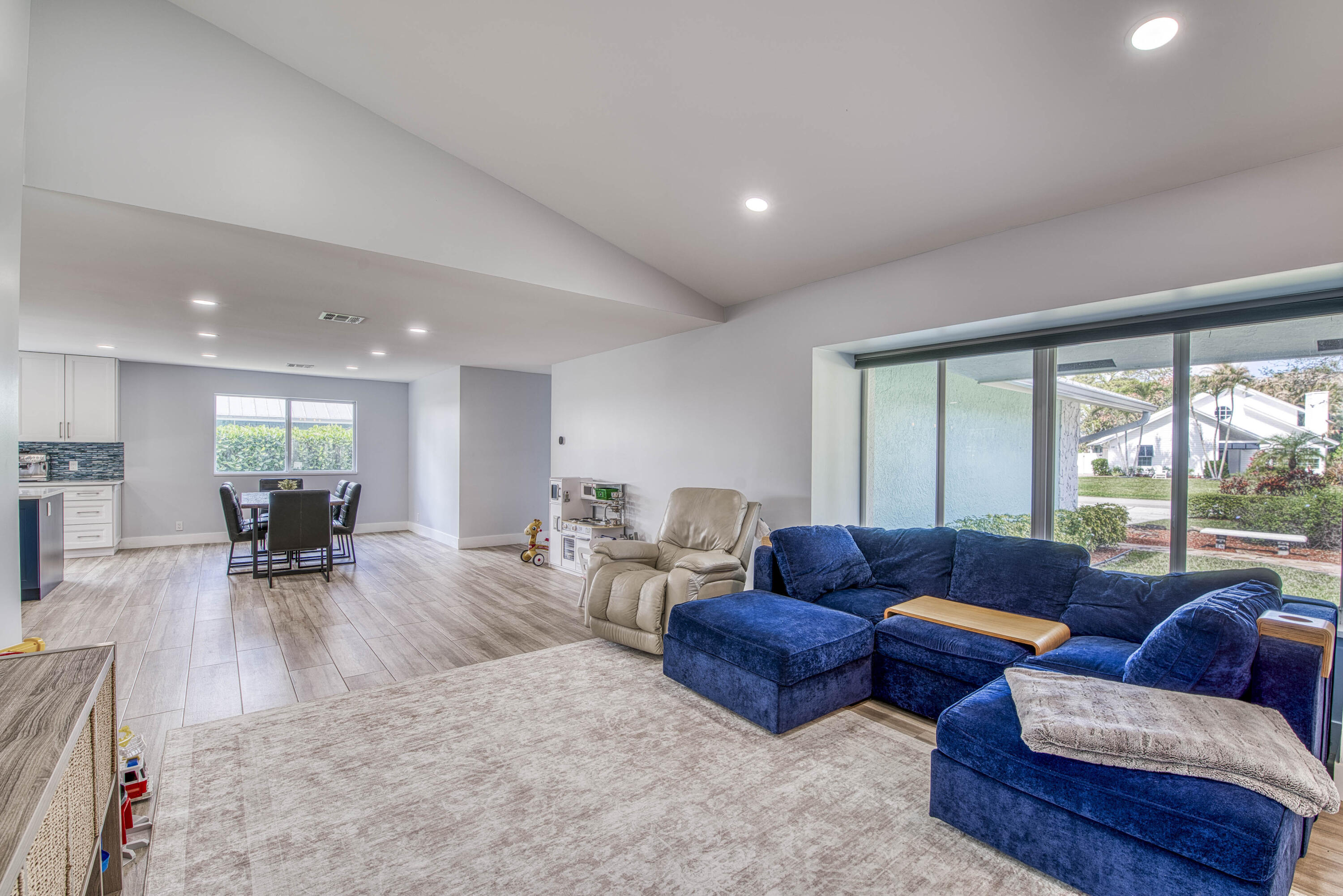 6062 Wood Lake Road Jupiter, FL 33458 - Photo 9 of 41 _IMG7174_HDR