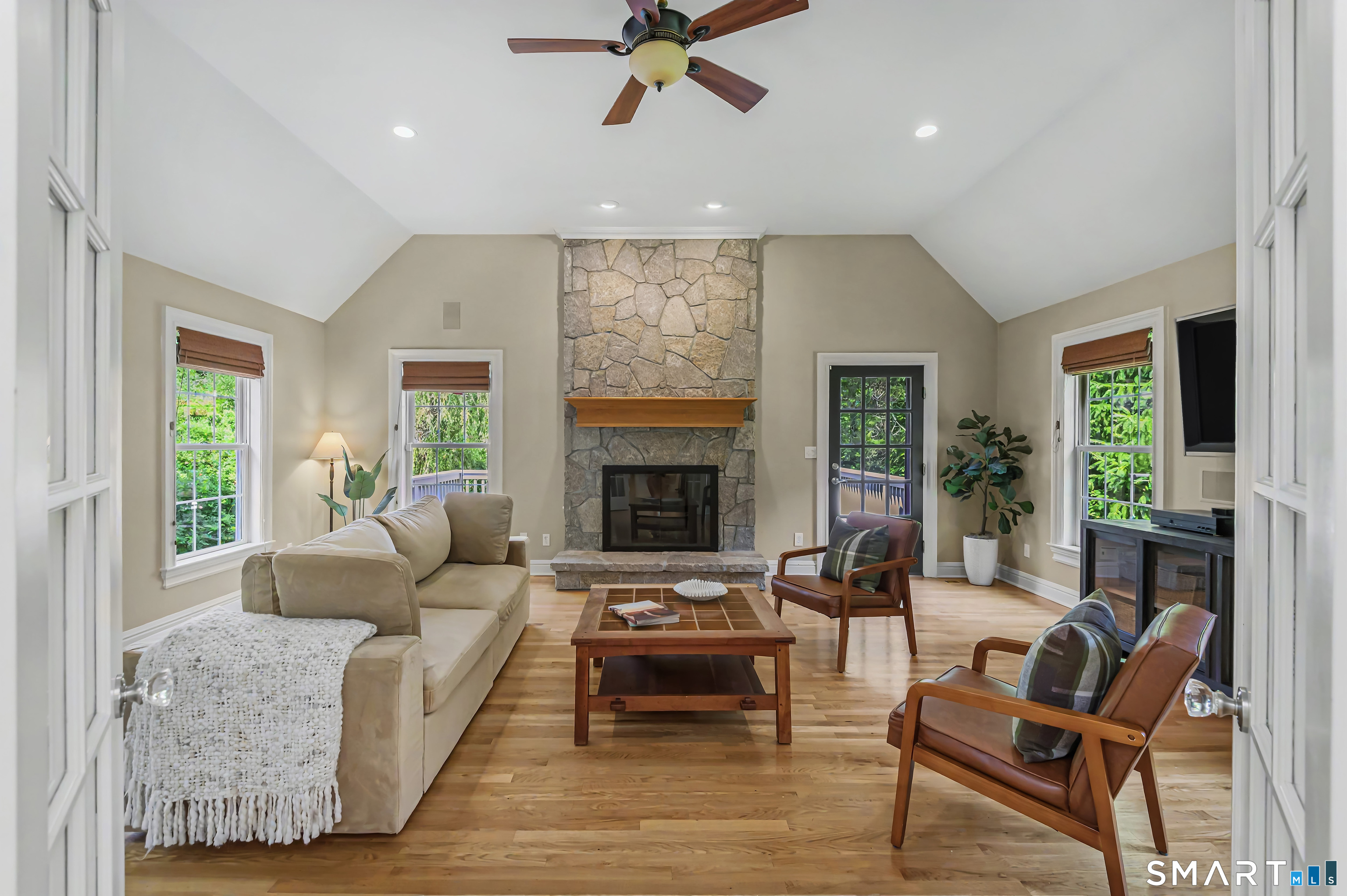 19 Kellogg Street Ridgefield, CT 06877 - Photo 13 of 40