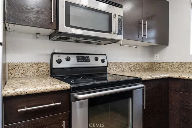 $549,999 | 941 Elm Avenue, Unit 16, Long Beach, CA 90813