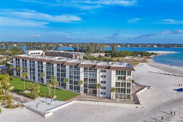 $629,000 | 2110 Benjamin Franklin Drive, Unit 303, Sarasota, FL 34236