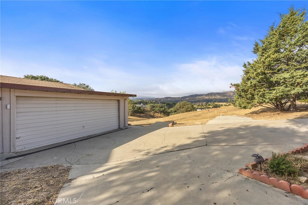 22801 Fran Drive Tehachapi, CA 93561 - Photo 29 of 68