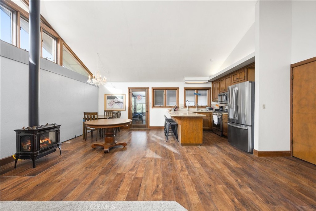 22801 Fran Drive Tehachapi, CA 93561 - Photo 8 of 68