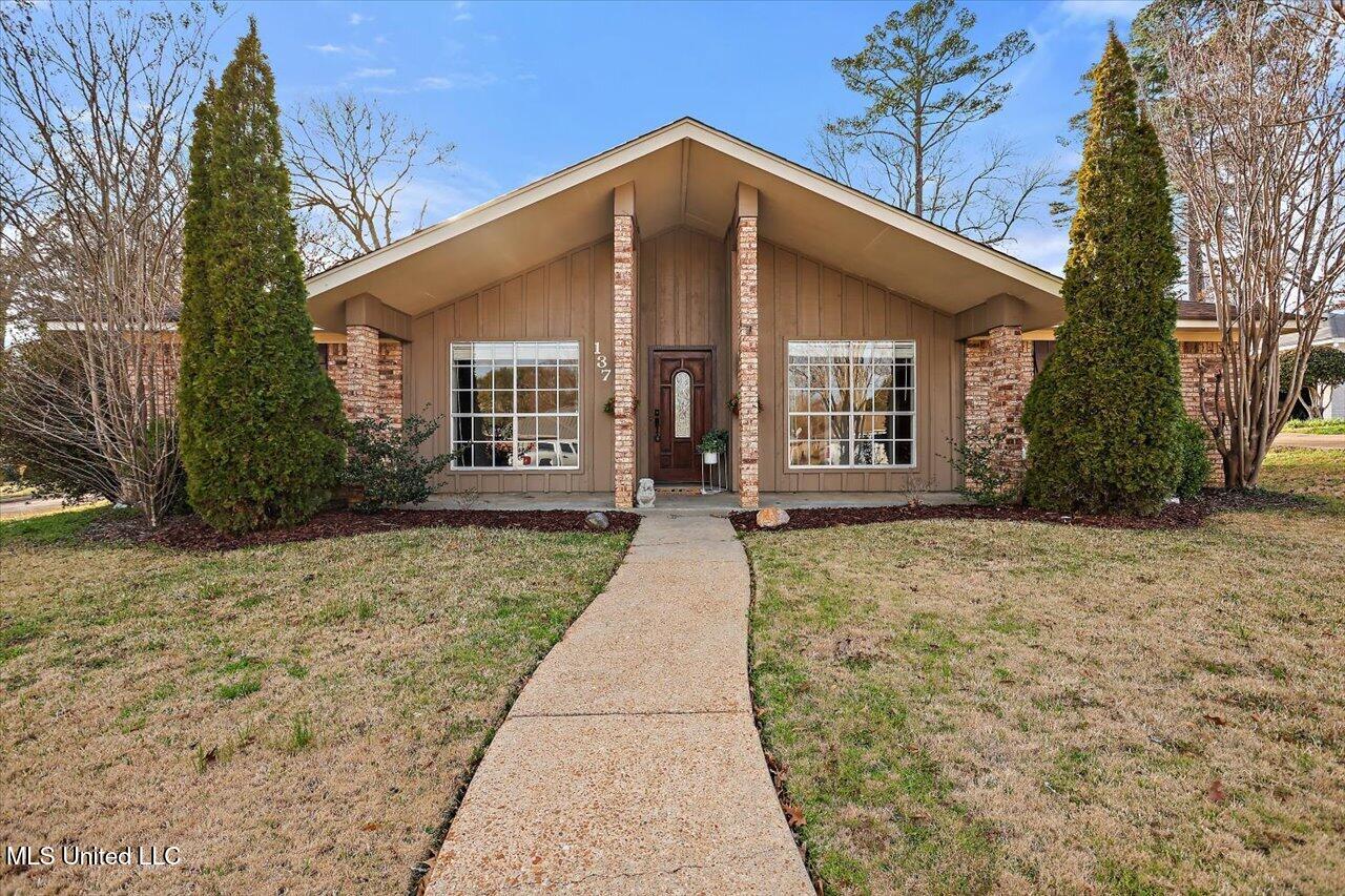 137 Longmeadow Road Brandon, MS 39042 - Photo 2 of 40 02-137 Longmeadow Rd