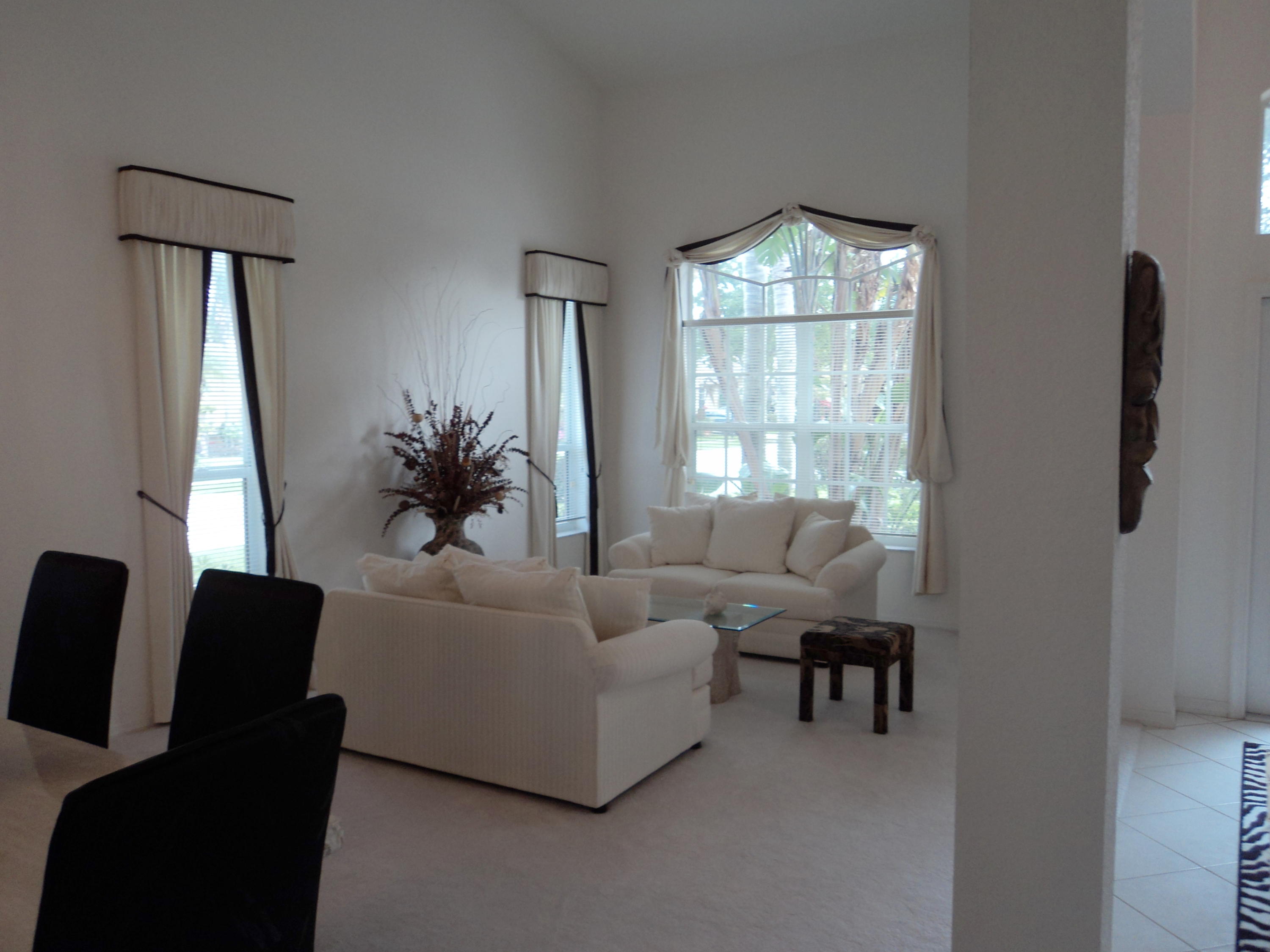 22205 Cressmont Place Boca Raton, FL 33428 - Photo 8 of 36 Living Room