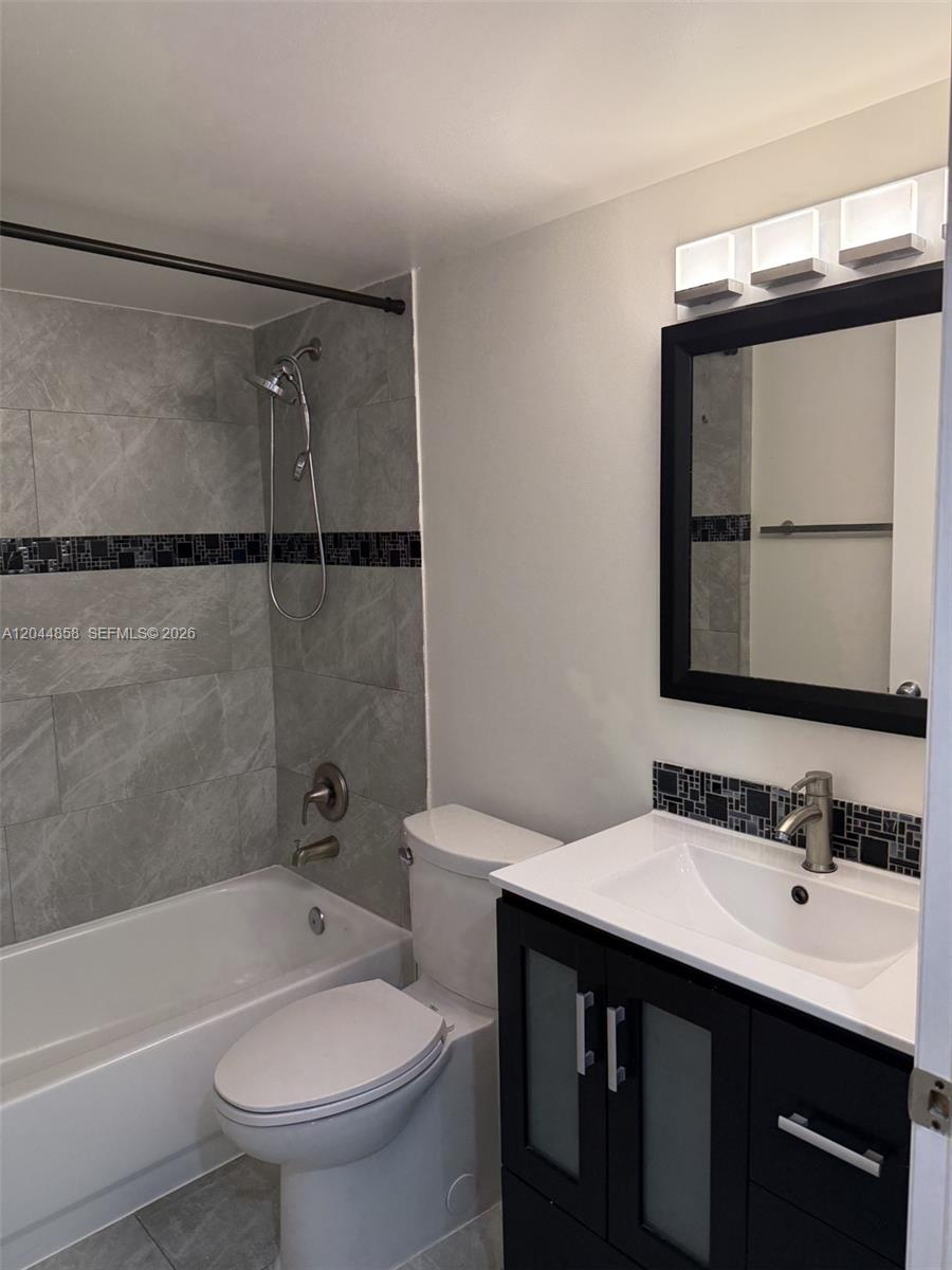 9686 Southwest 138th Avenue, Unit 9686 Miami, FL 33186 - Photo 12 of 20