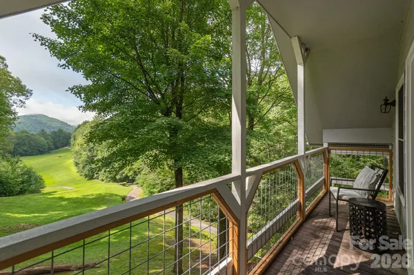 $899,000 | 40 Blackberry Trail, Sapphire, NC 28774