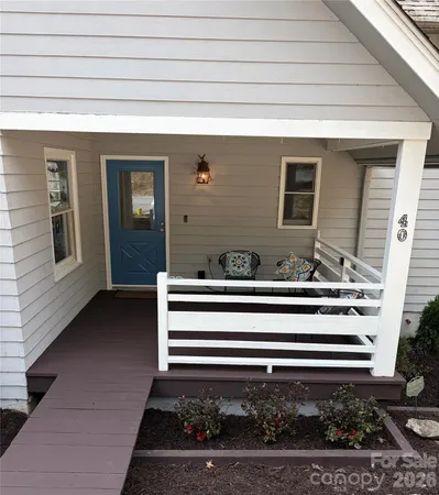 $899,000 | 40 Blackberry Trail, Sapphire, NC 28774