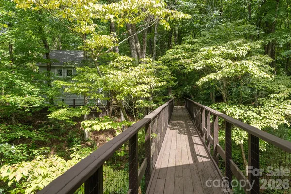 $899,000 | 40 Blackberry Trail, Sapphire, NC 28774