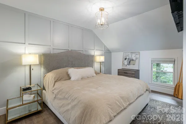 $899,000 | 40 Blackberry Trail, Sapphire, NC 28774