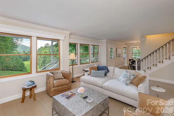 $899,000 | 40 Blackberry Trail, Sapphire, NC 28774