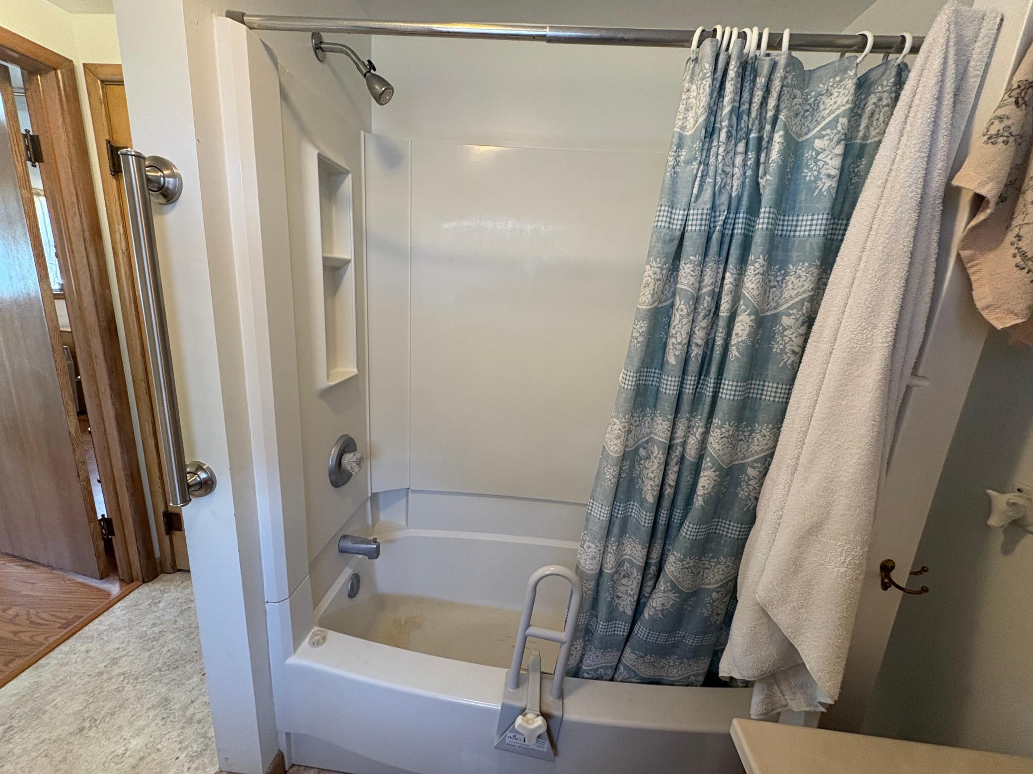 301 State Street Tyler, MN 56178 - Photo 8 of 16