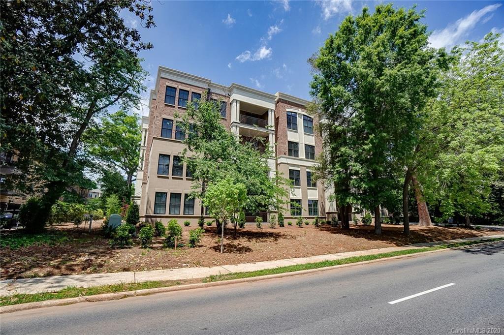 830 Providence Road, Unit 303 Charlotte, NC 28207 - Photo 3 of 39 a view of a building with a street