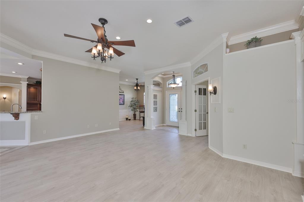 1107 Opal Lane Sun City Center, FL 33573 - Photo 12 of 72