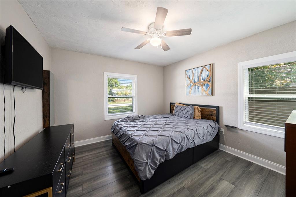 1209 East Flora Street Tampa, FL 33604 - Photo 13 of 31