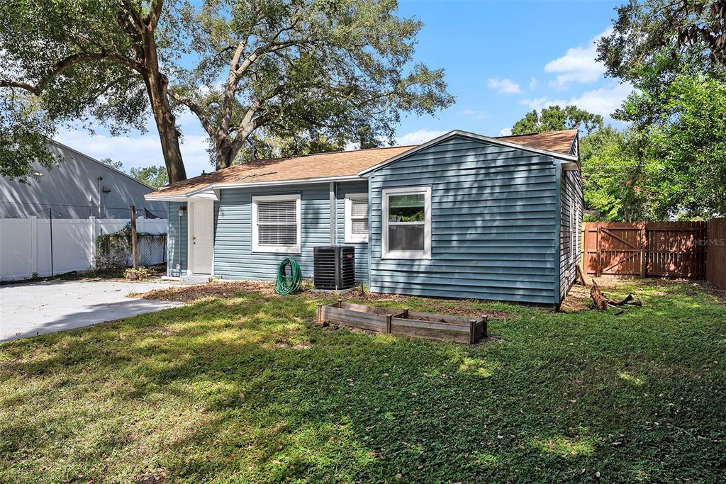 1209 East Flora Street Tampa, FL 33604 - Photo 22 of 31
