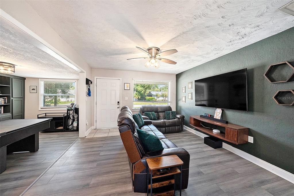 1209 East Flora Street Tampa, FL 33604 - Photo 3 of 31