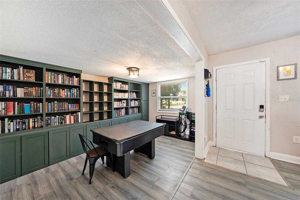 1209 East Flora Street Tampa, FL 33604 - Photo 10 of 31