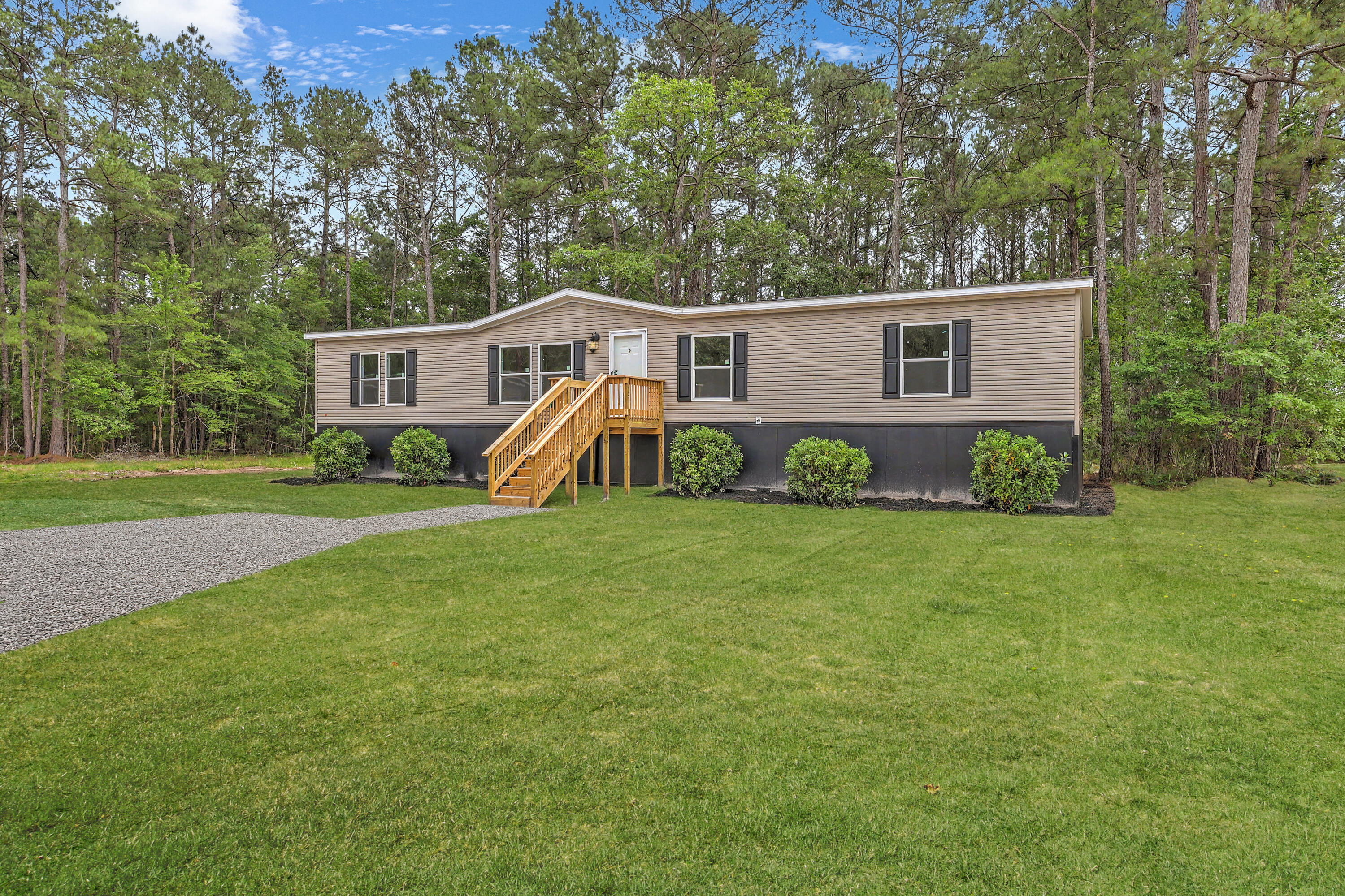 95 Tundra Lane Ridgeville, SC 29472 - Photo 3 of 27