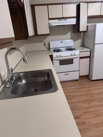 $1,800 | 5 Albemarle Street, Unit 3, Boston, MA 02136