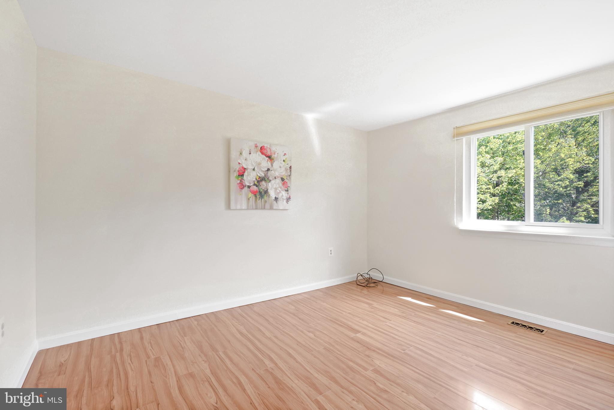 8900 Centerway Road Gaithersburg, MD 20879 - Photo 19 of 32 Third bedroom