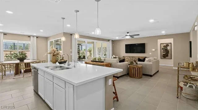 $379,900 | 4539 South Lontano Court, Pahrump, NV 89061