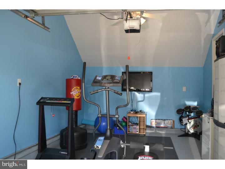 136 Abbey Road Voorhees, NJ 08043 - Photo 16 of 25 Gallery Image 16