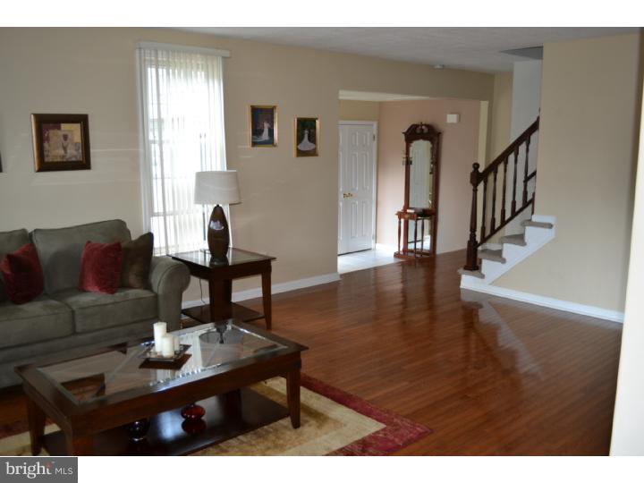 136 Abbey Road Voorhees, NJ 08043 - Photo 3 of 25 Gallery Image 3
