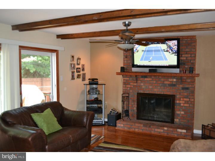136 Abbey Road Voorhees, NJ 08043 - Photo 4 of 25 Gallery Image 4