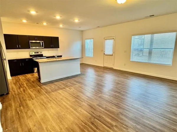 $2,300 | 1151 Lossie Way, Grayson, GA 30017