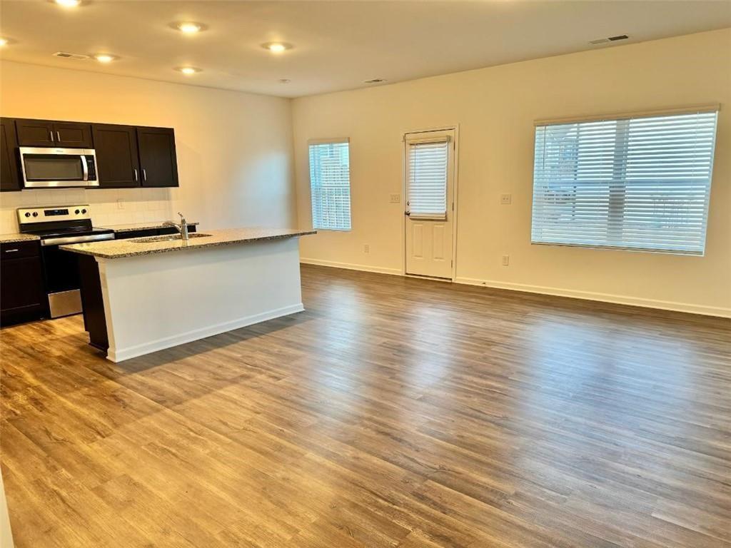 1151 Lossie Way Grayson, GA 30017 - Photo 6 of 17