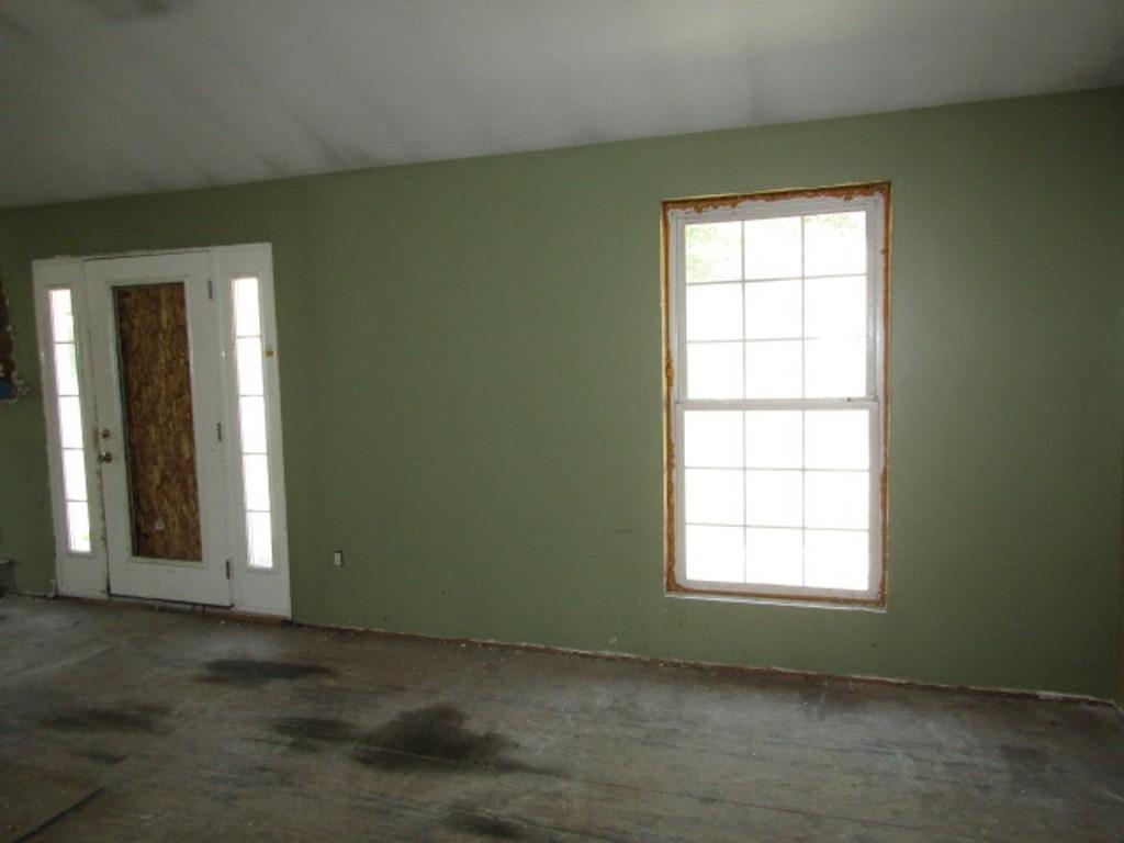 211 Lenkey Road Vanderbilt, PA 15486 - Photo 16 of 38 an empty room with windows