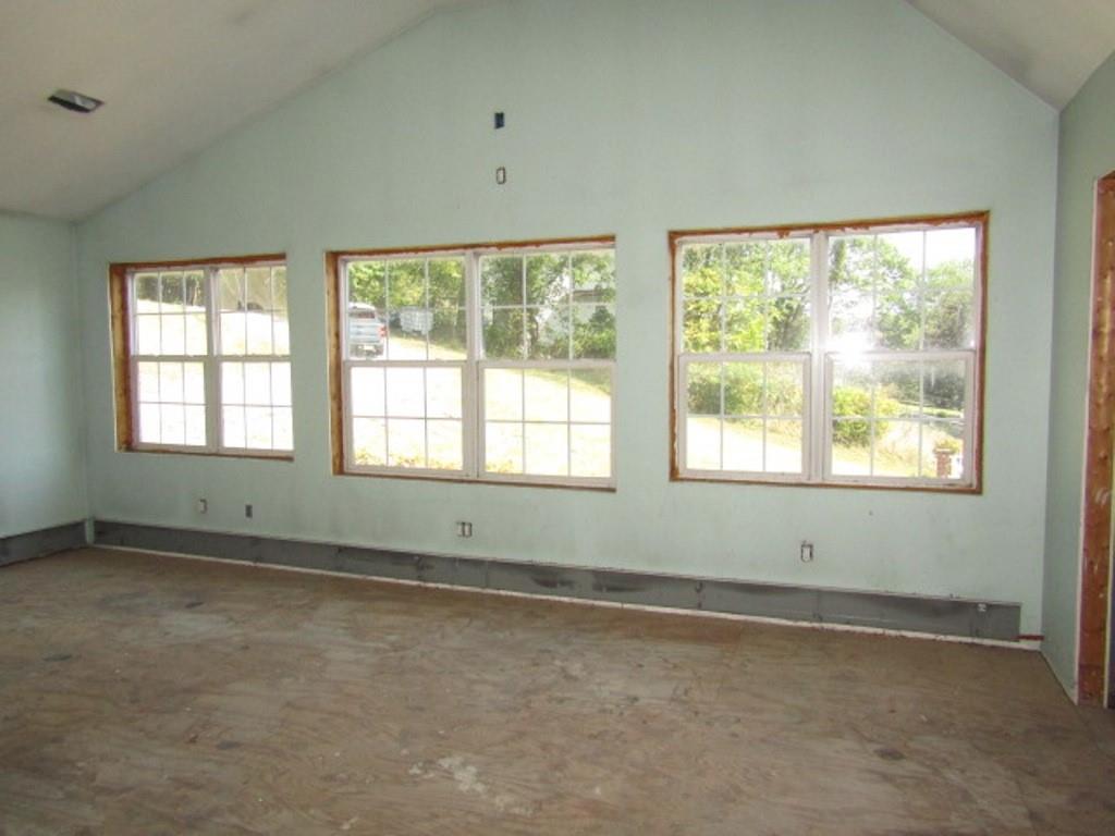211 Lenkey Road Vanderbilt, PA 15486 - Photo 25 of 38 an empty room with a window