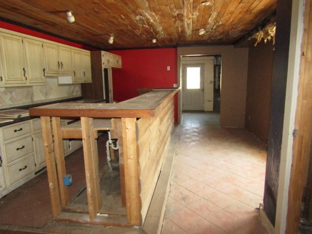 211 Lenkey Road Vanderbilt, PA 15486 - Photo 33 of 38 a view of a hallway with entryway