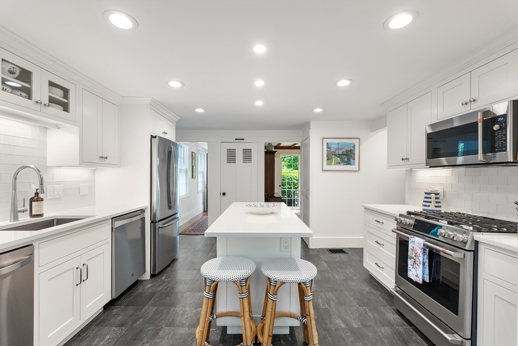 295 Concord Road Sudbury, MA 01776 - Photo 5 of 42