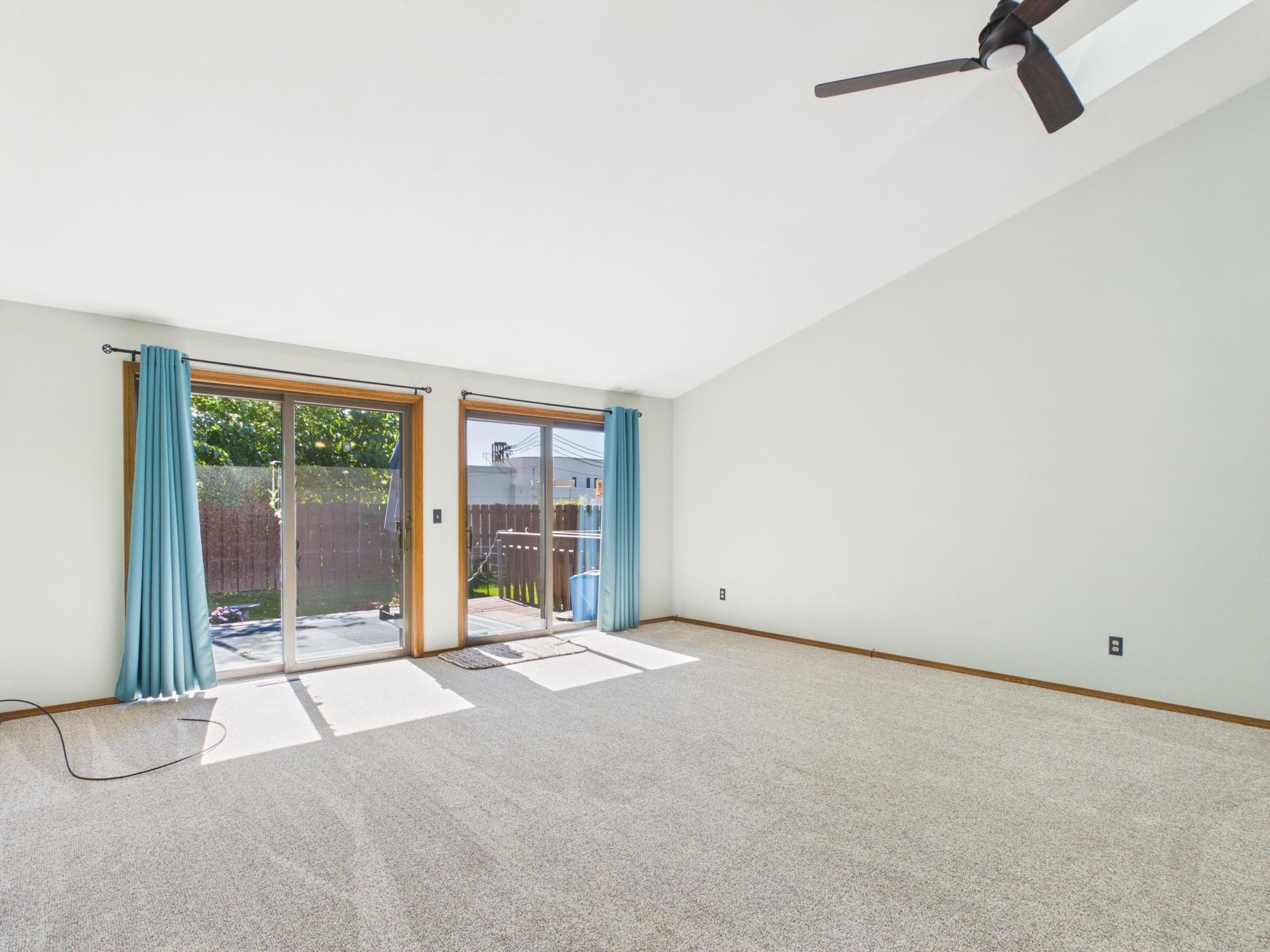 907 West Ridgeview Drive Appleton, WI 54914 - Photo 9 of 22 Gallery Image 9