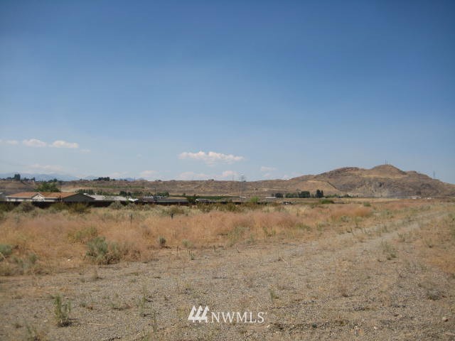 1 Engh Road Omak, WA 98841 - Photo 5 of 9 a view of lake with mountain