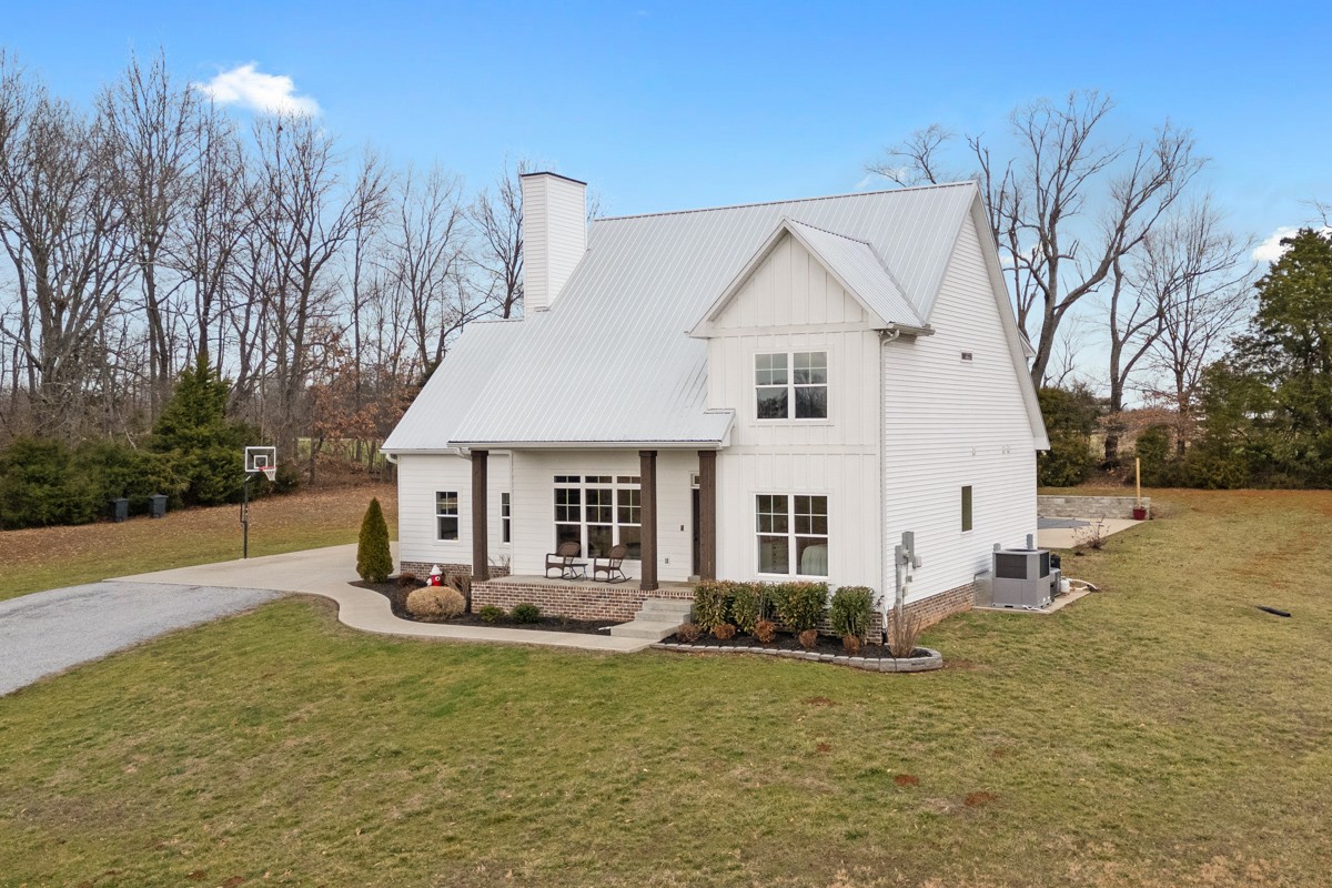 1148 Friendship Road Cross Plains, TN 37049 - Photo 3 of 50