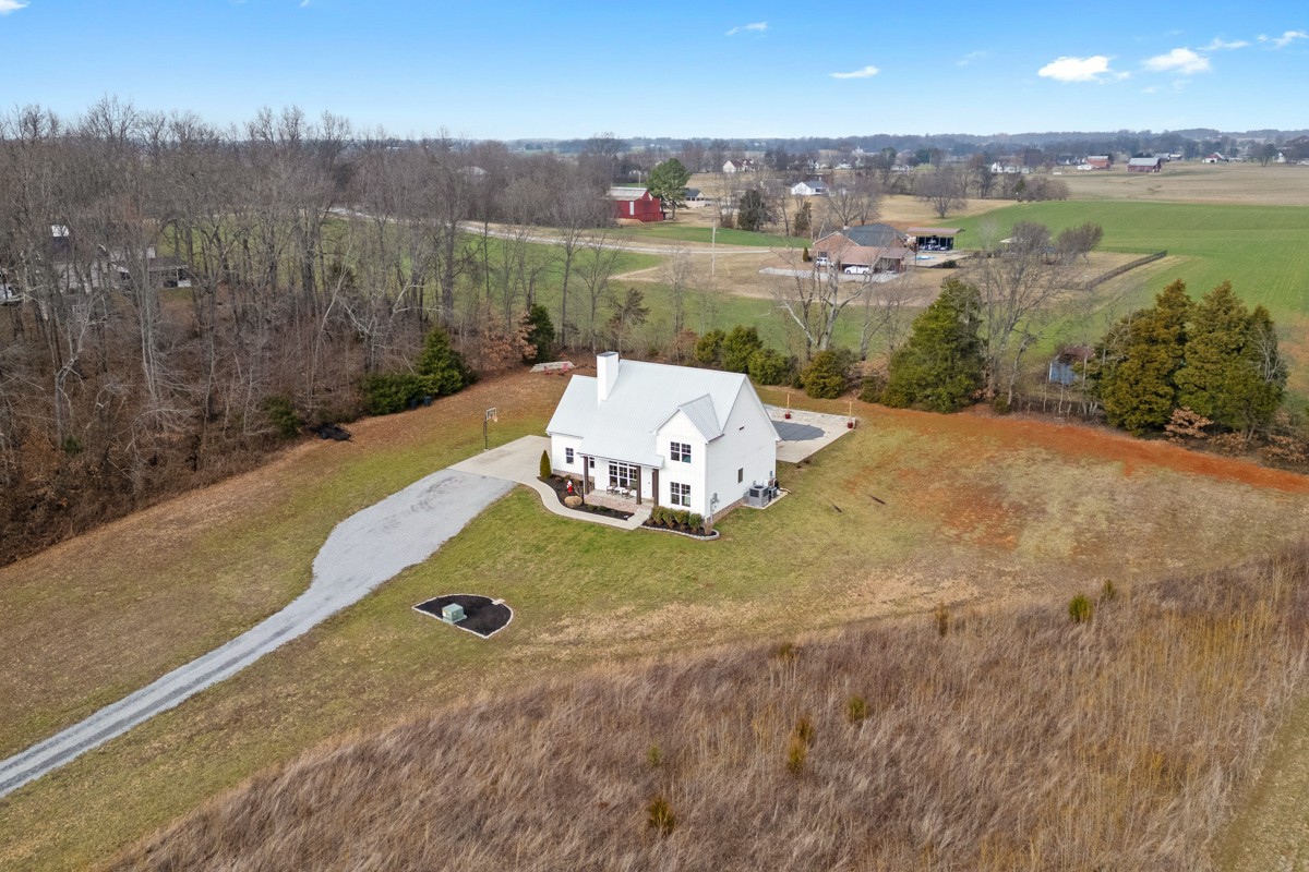 1148 Friendship Road Cross Plains, TN 37049 - Photo 4 of 50