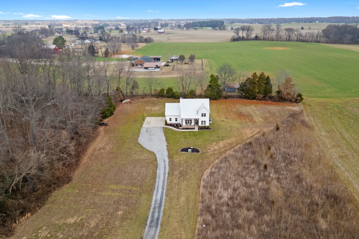 1148 Friendship Road Cross Plains, TN 37049 - Photo 5 of 50