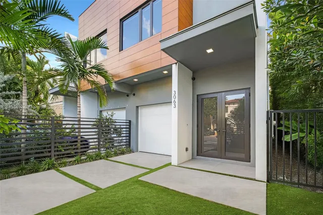 $2,285,000 | 3063 Elizabeth Street, Miami, FL 33133