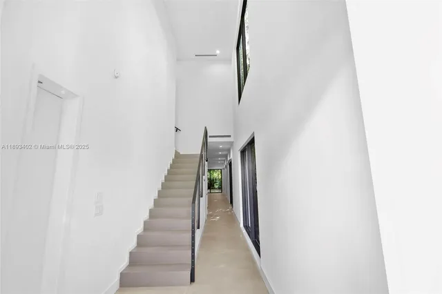 $2,285,000 | 3063 Elizabeth Street, Miami, FL 33133