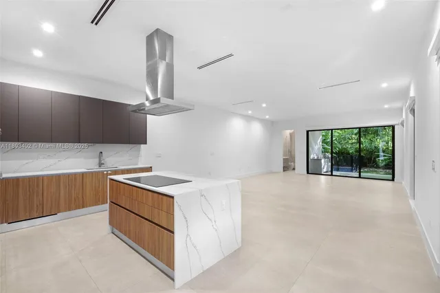 $2,285,000 | 3063 Elizabeth Street, Miami, FL 33133