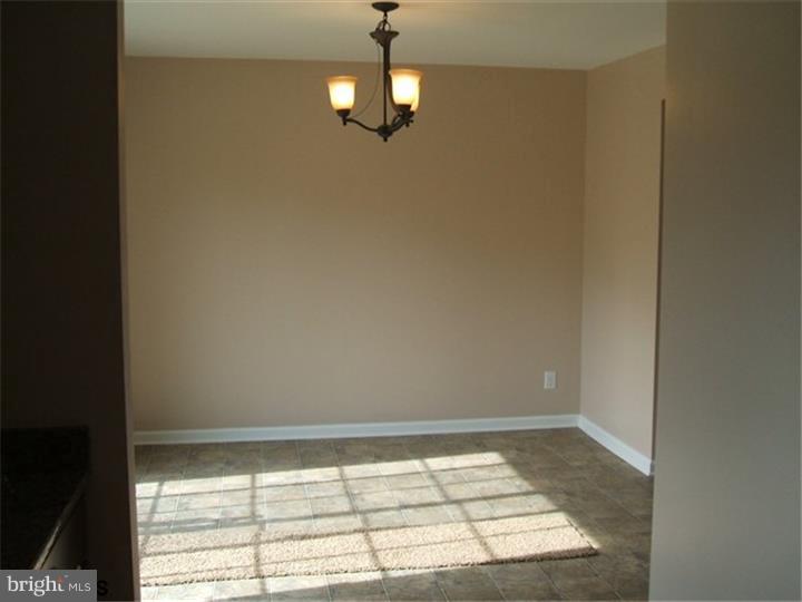 331 North Orchard Road Vineland, NJ 08360 - Photo 5 of 11 Gallery Image 5