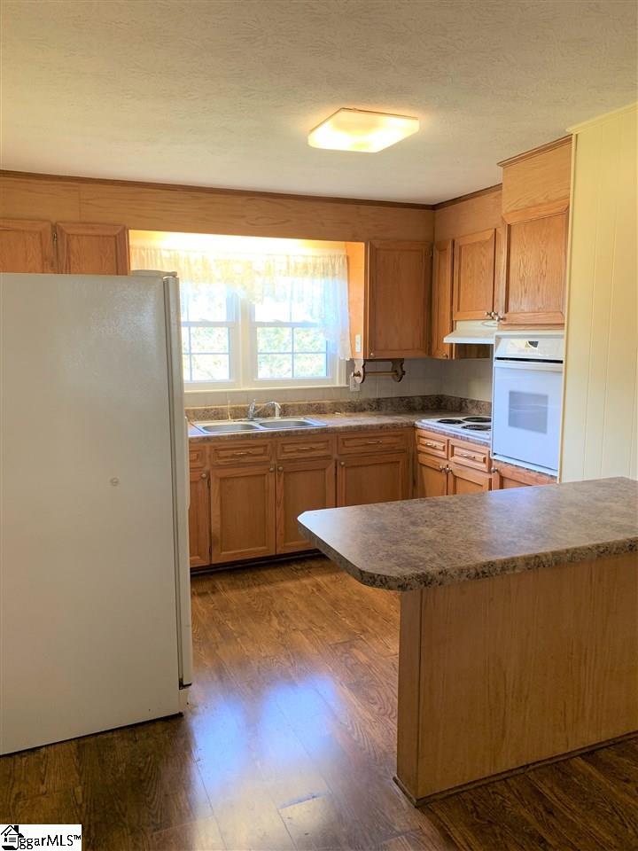 116 Crescent Hill Road Pickens, SC 29671 - Photo 8 of 26