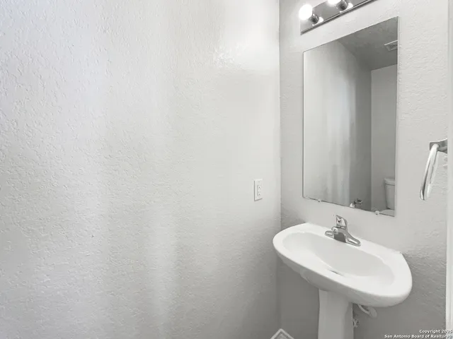 $199,000 | 5526 Bat, San Antonio, TX 78252