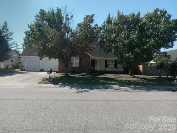 $259,000 | 5529 Walking Trail Way, Hope Mills, NC 28348