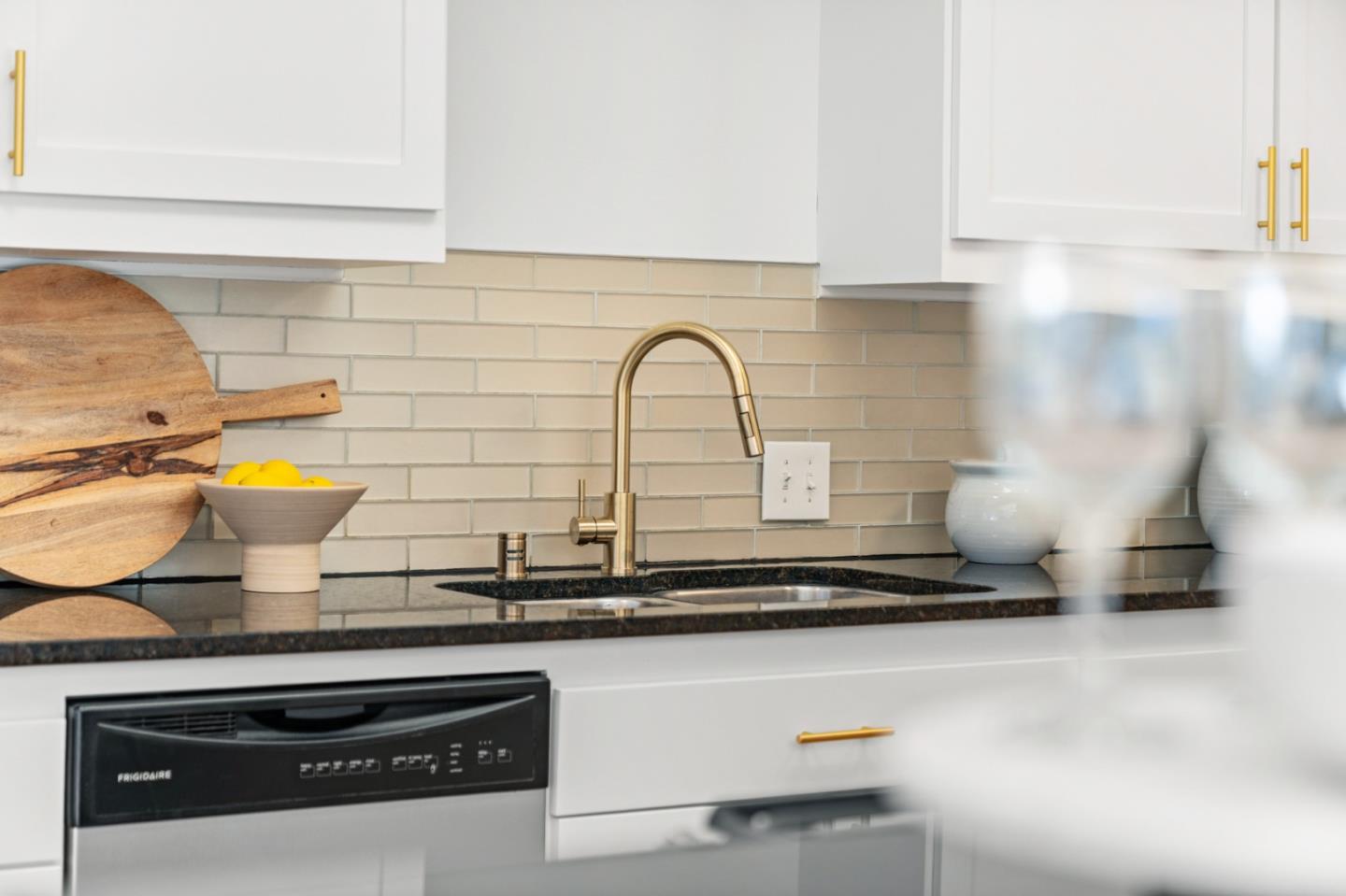 2505 Greer Road Palo Alto, CA 94303 - Photo 15 of 65