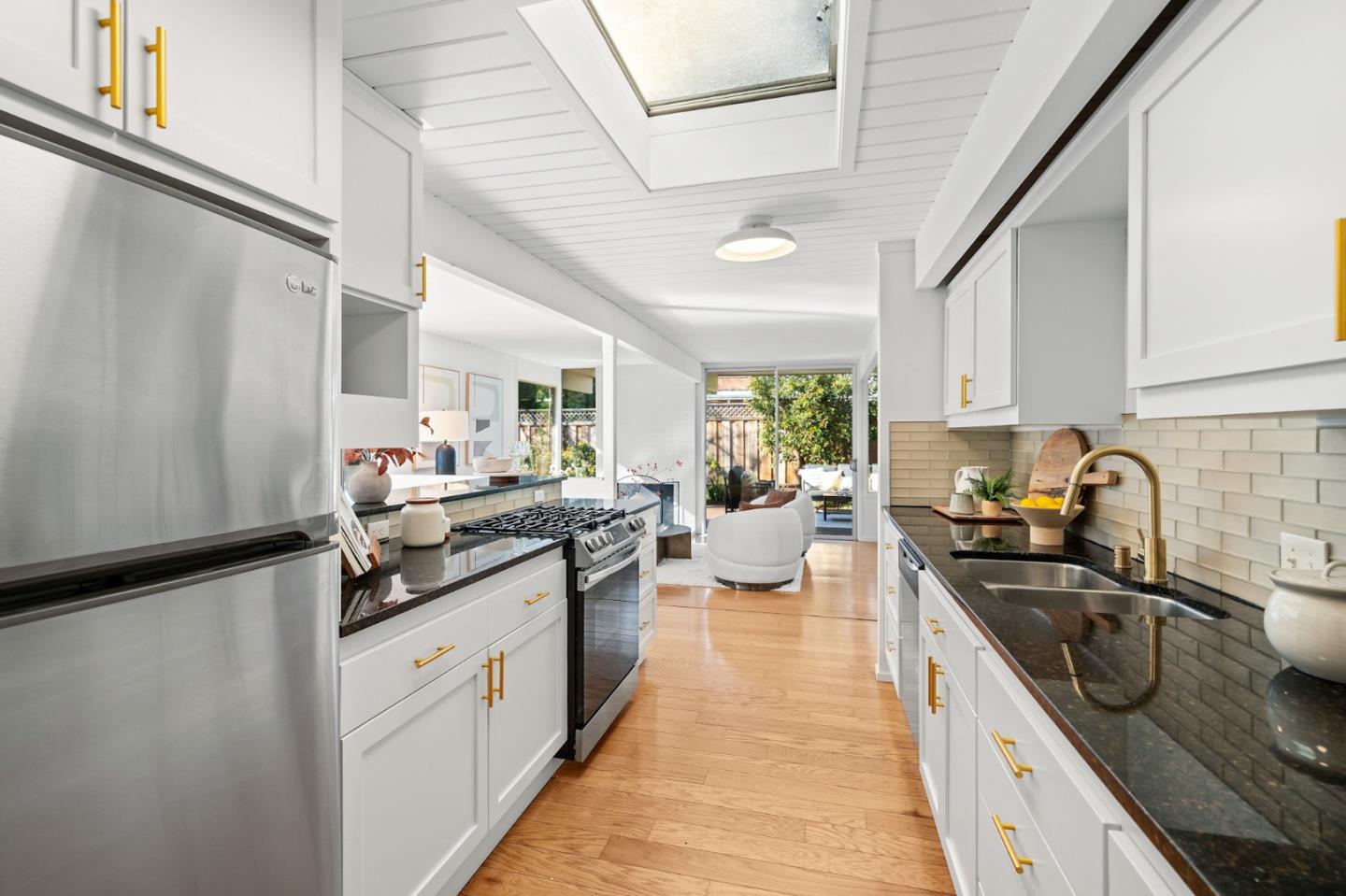 2505 Greer Road Palo Alto, CA 94303 - Photo 18 of 65